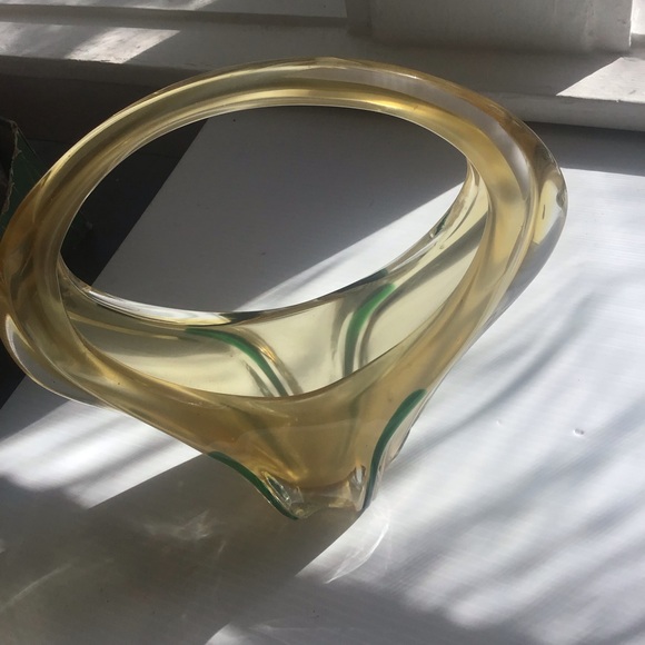 Mid-century, modern influence glass blown with occlusions and bubbles. - Picture 5 of 10